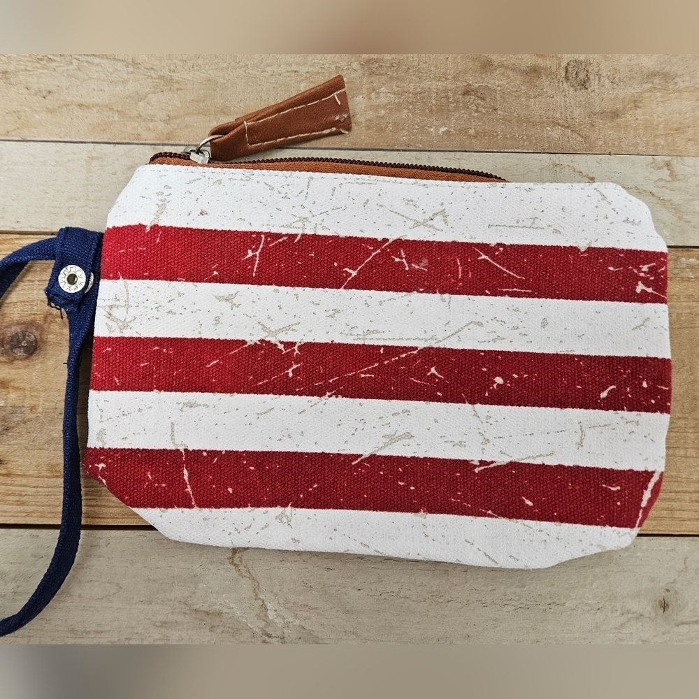 AMERICAN FLAG CANVAS TOTE & WRISTLET - Picture 4 of 7